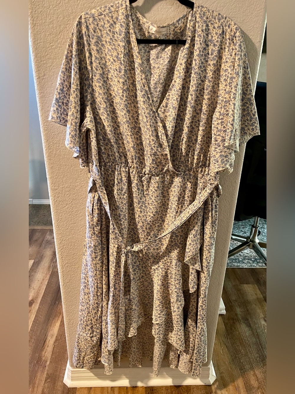 Light Blue Floral Ruffle Maxi Floral Dress sz 24